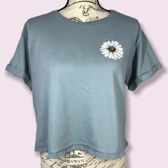 French Pastry, Let Love Grow Graphic Tee, Size XL - Picture 6 of 16